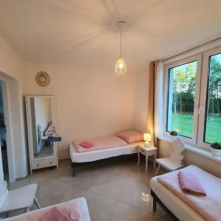 Apartamento , Nad Jeziorem Z Możliwością Wędkowania Do 7 Osób Mielno (Koszalin)