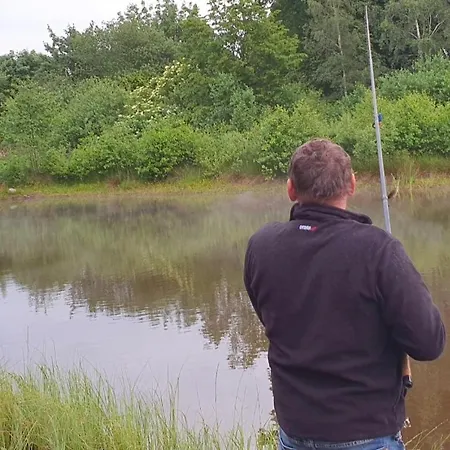 Apartamento , Nad Jeziorem Z Możliwością Wędkowania Do 7 Osób Mielno (Koszalin)