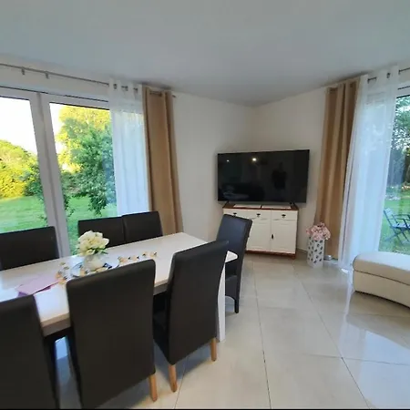 Apartamento , Nad Jeziorem Z Możliwością Wędkowania Do 7 Osób *