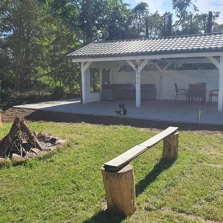 , Nad Jeziorem Z Możliwością Wędkowania Do 7 Osób * Mielno (Koszalin)